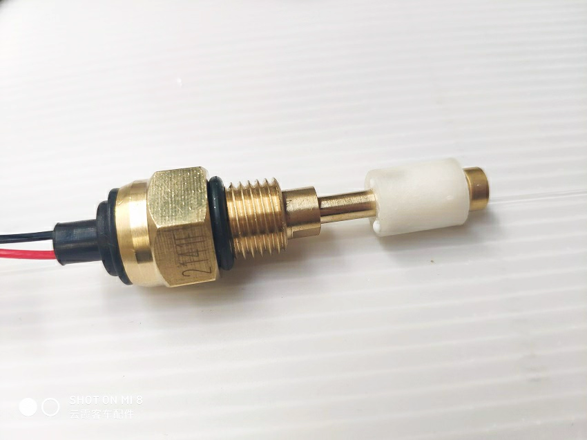 Suitable for Yutong bus parts  - Water Alarm Sensor recensione e prezzo
